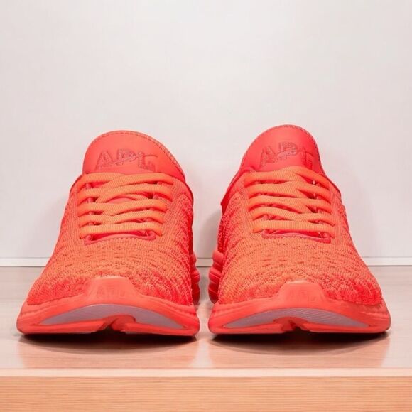 TechLoom Phantom running shoe. Woman's size 8. NWT - Picture 7 of 7